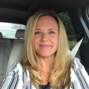 Meet your Posher, Jennifer